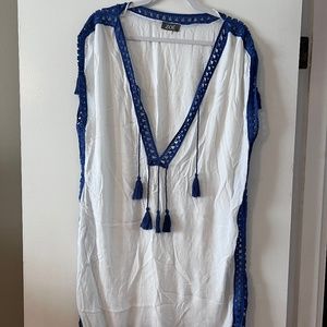 Zoë Sheer White Coverup w/Blue Crochet Accents Size L